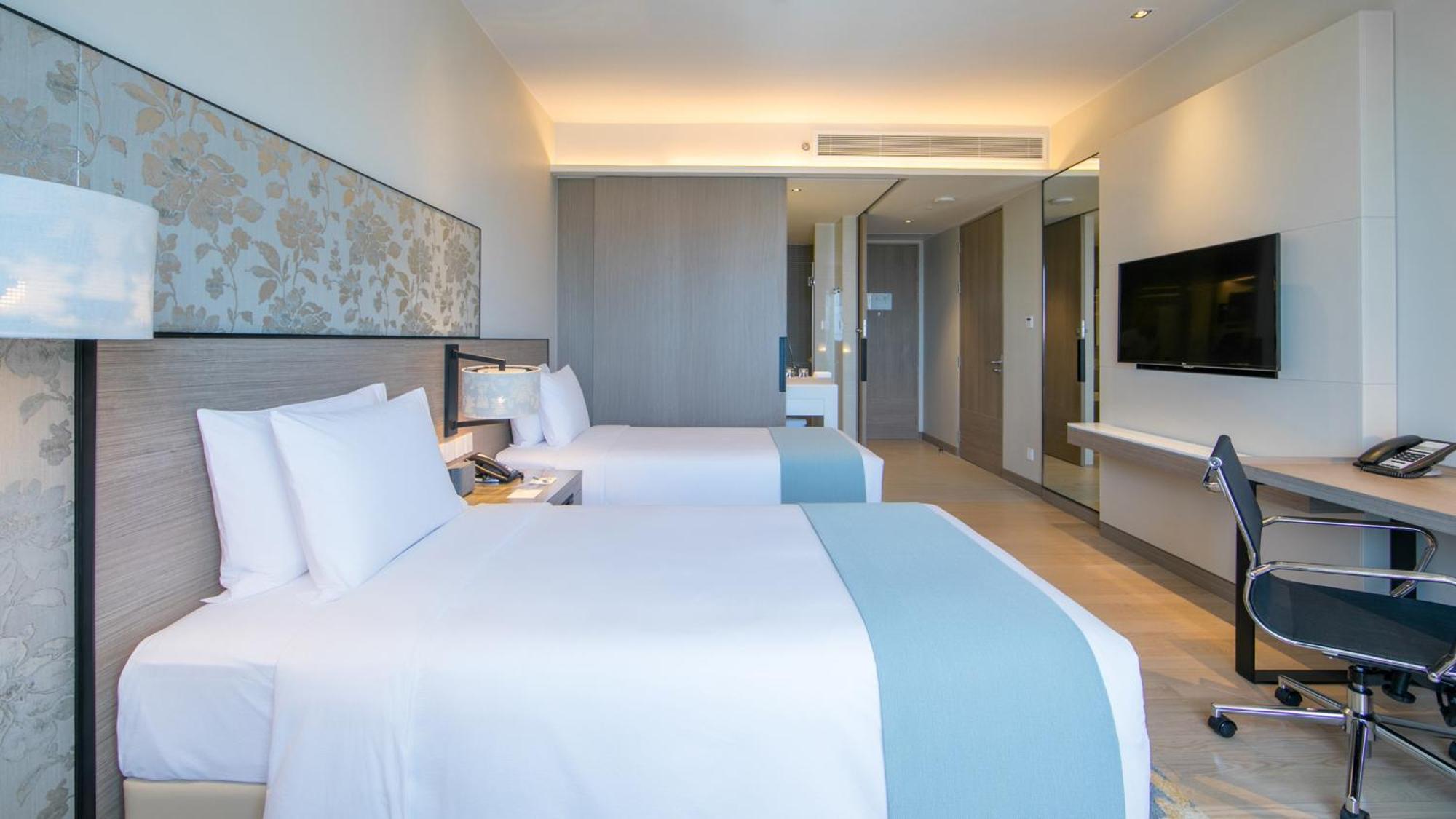 Holiday Inn & Suites Rayong City Centre, An Ihg Hotel Ngoại thất bức ảnh