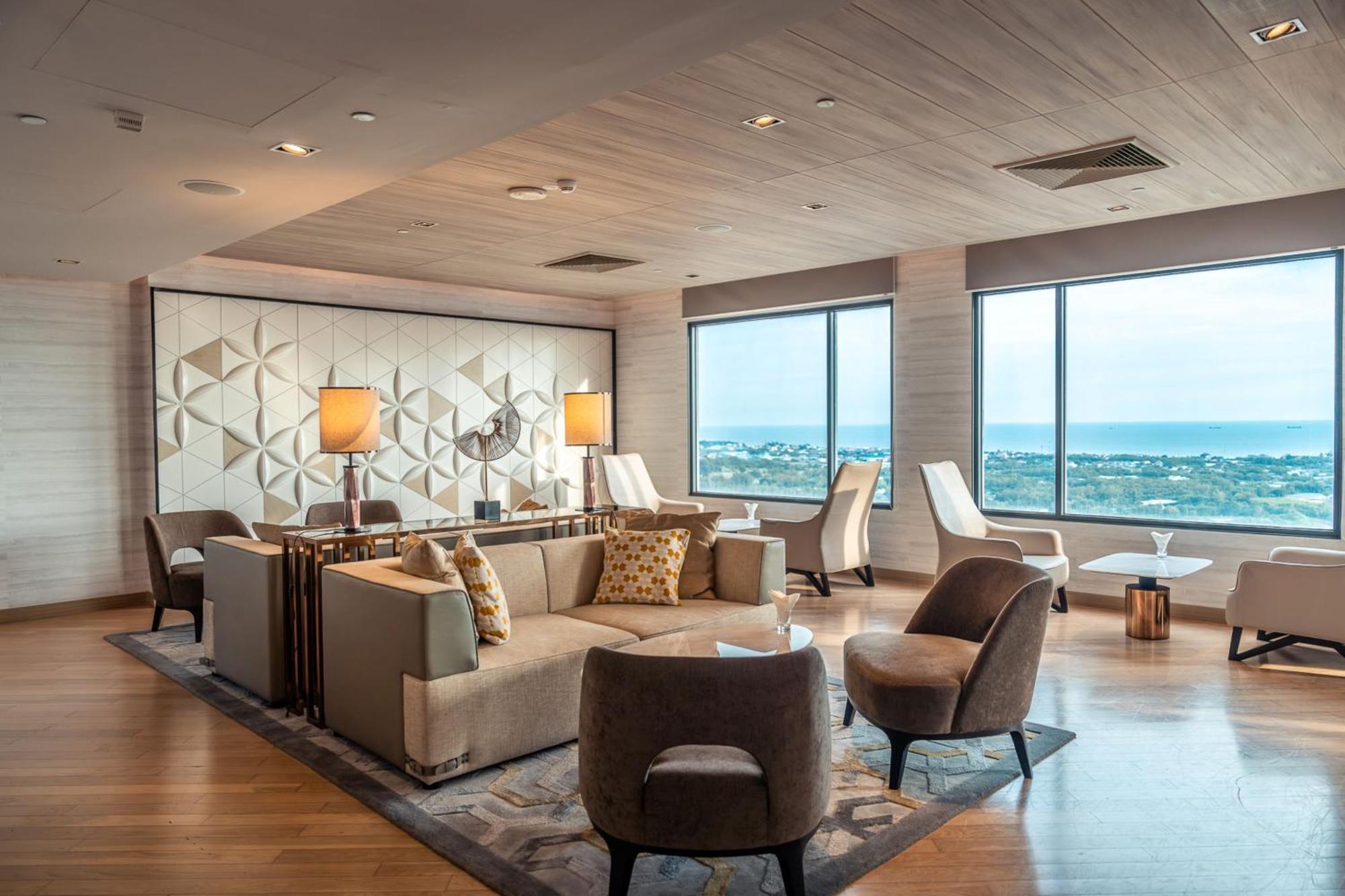 Holiday Inn & Suites Rayong City Centre By Ihg Ngoại thất bức ảnh