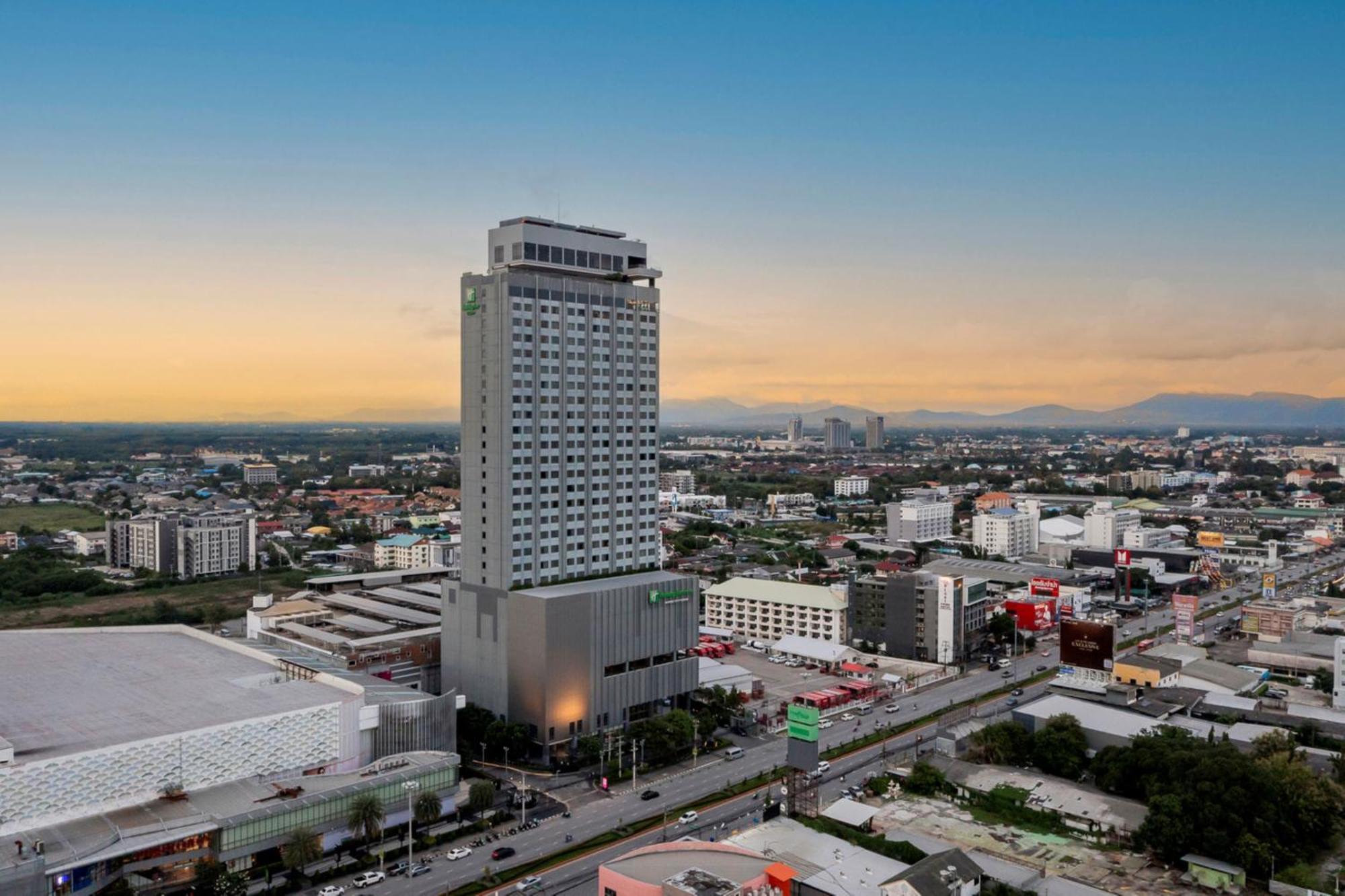 Holiday Inn & Suites Rayong City Centre By Ihg Ngoại thất bức ảnh